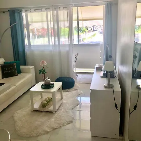Studio Bijou Apartment *